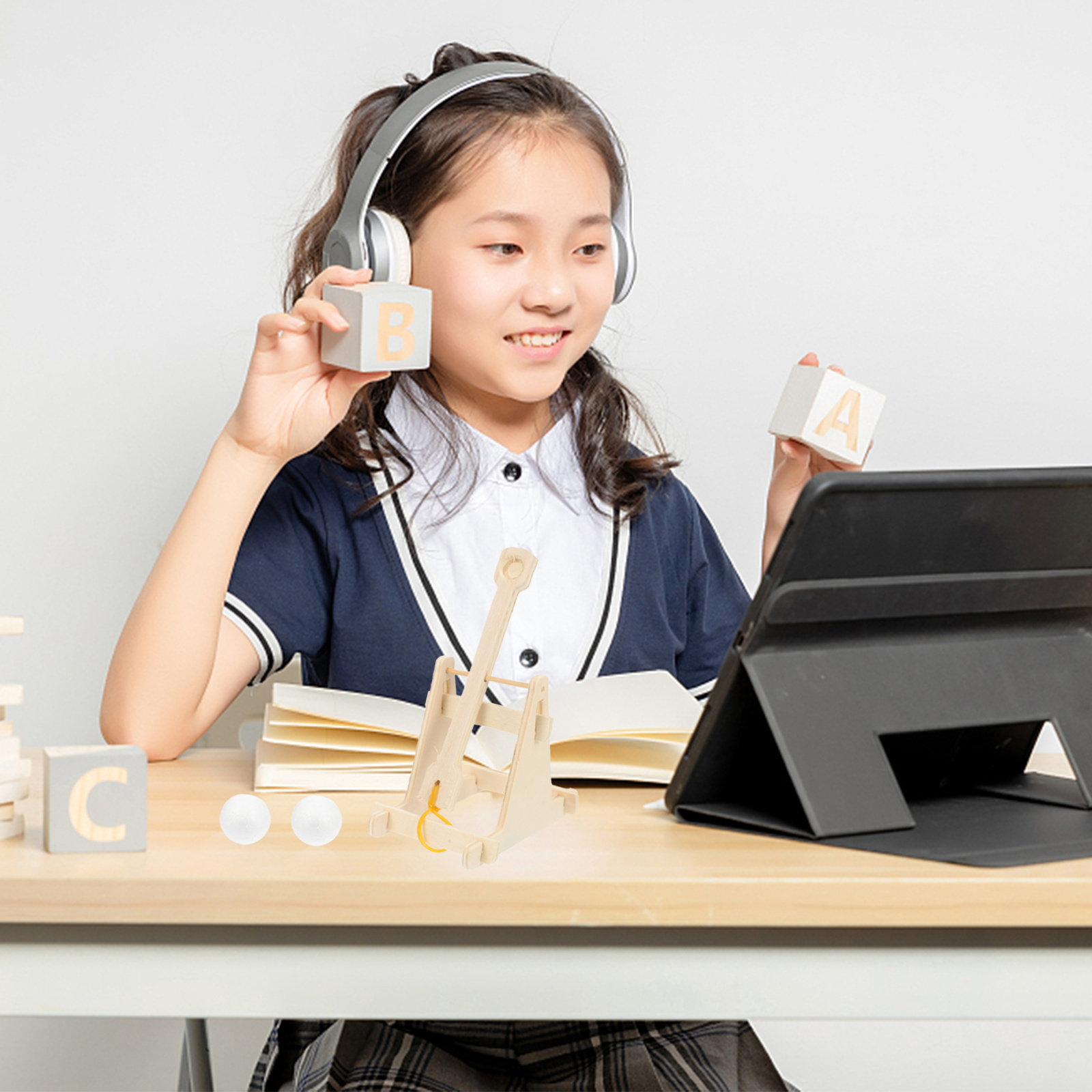 Science Project - قطعتان من مجموعة أدوات تجميع المنجنيق