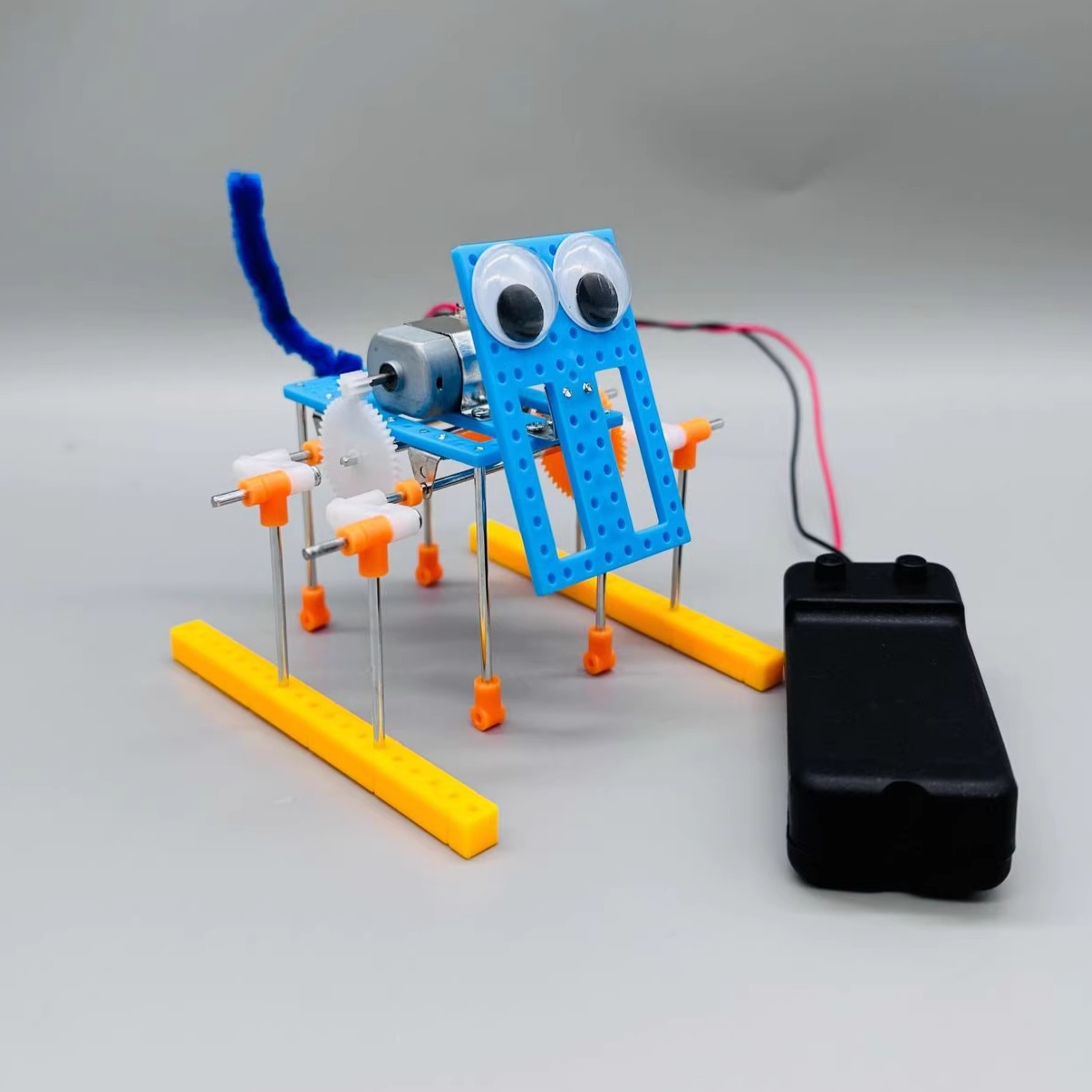 Science Project Robot - روبوت مضحك لتمشية الكلاب، مشروع علمي