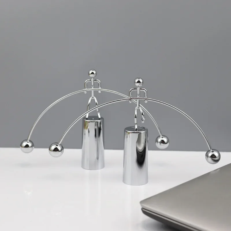 الإبداعية التوازن الكرة سوينغ  - مراجعة Newton Cradle Large وسعره