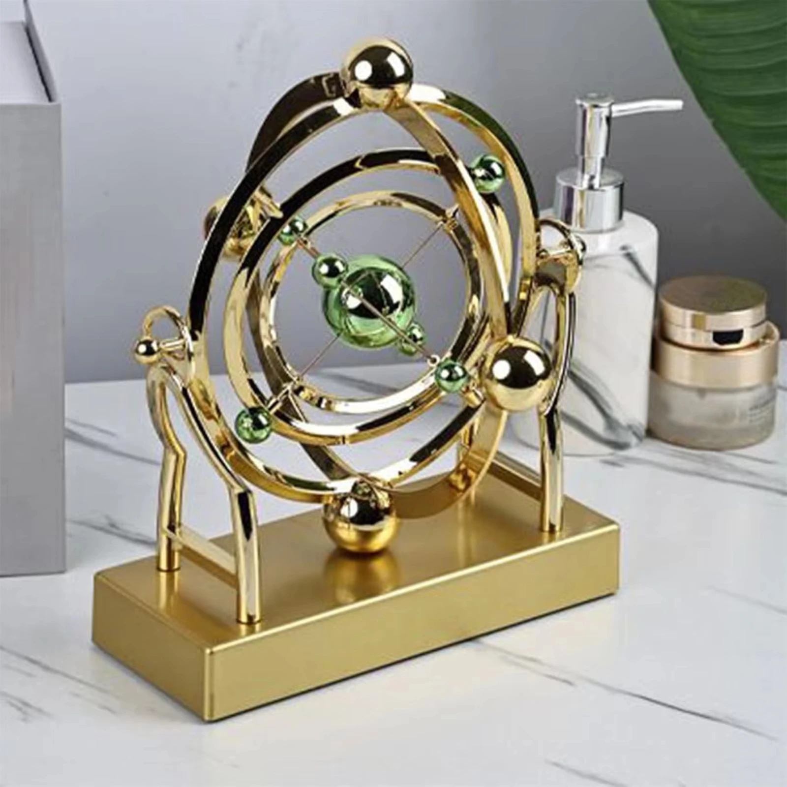 ديكور مكتبي للنظام الشمسي دوار - مراجعة Solar System Orrery وسعره